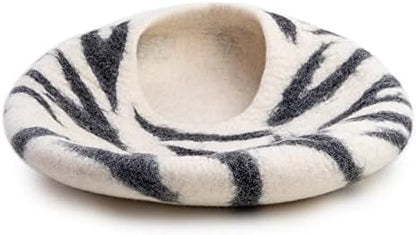 Luxurious Merino Wool Cat Cave - Image 4