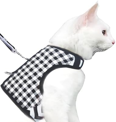 Cat Harness and Leash Set Escape Proof by YizhiMiaow