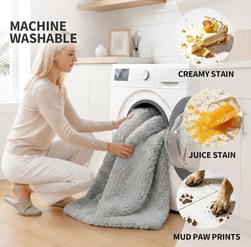 ILANGO Bathroom Rugs 24" × 17", Extra Soft Absorbent Microfiber Bath Rugs - Image 3