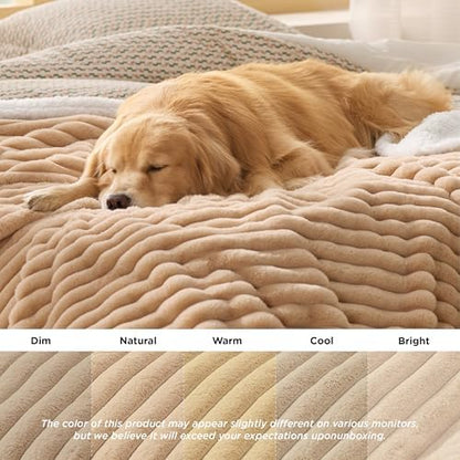 Bedsure ComfyFleece® Waterproof Dog Blankets - Image 5