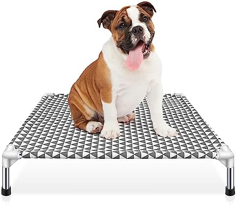 Kuntrust Elevated Outdoor Dog Bed, Medium Size, Cotton Material, Non-Slip Feet by KuntrustDirect