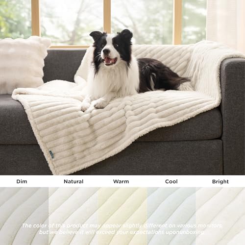 Bedsure ComfyFleece® Waterproof Dog Blankets - Image 6