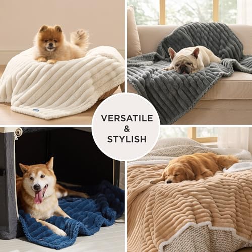 Bedsure ComfyFleece® Waterproof Dog Blankets - Image 5